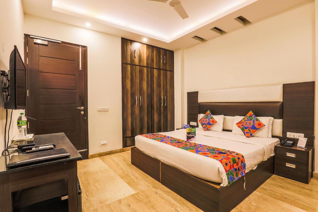 Fabhotel Daffodil Huda City Center Gurgaon Bagian luar foto